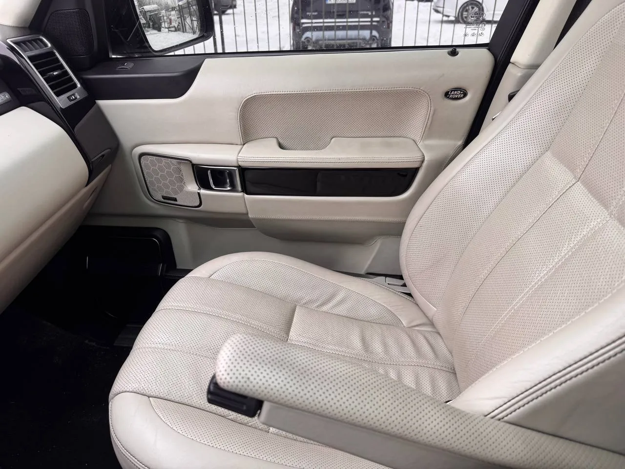 купити авто в лізинг ленд ровер Київ