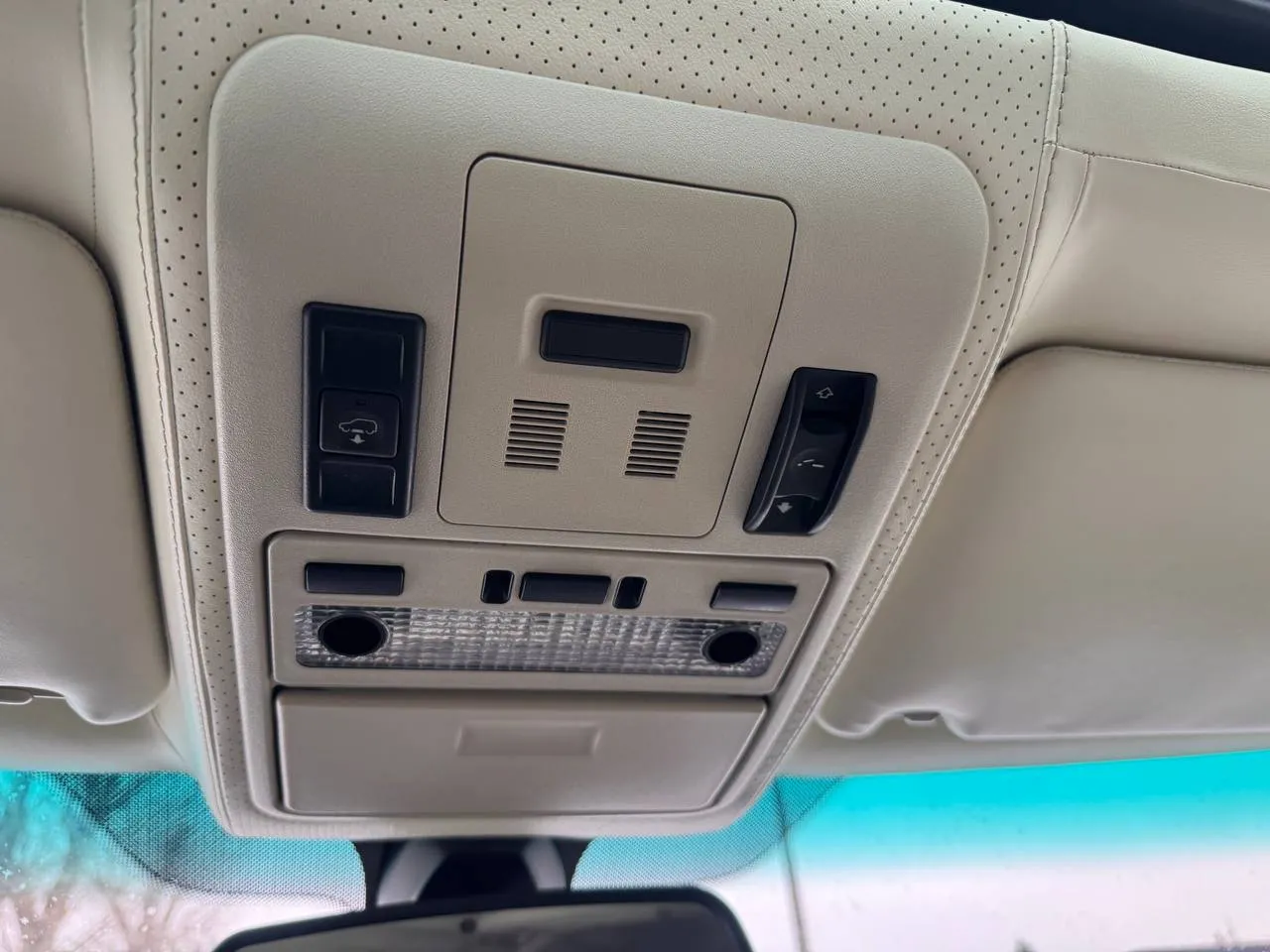 купити авто в лізинг ленд ровер Київ