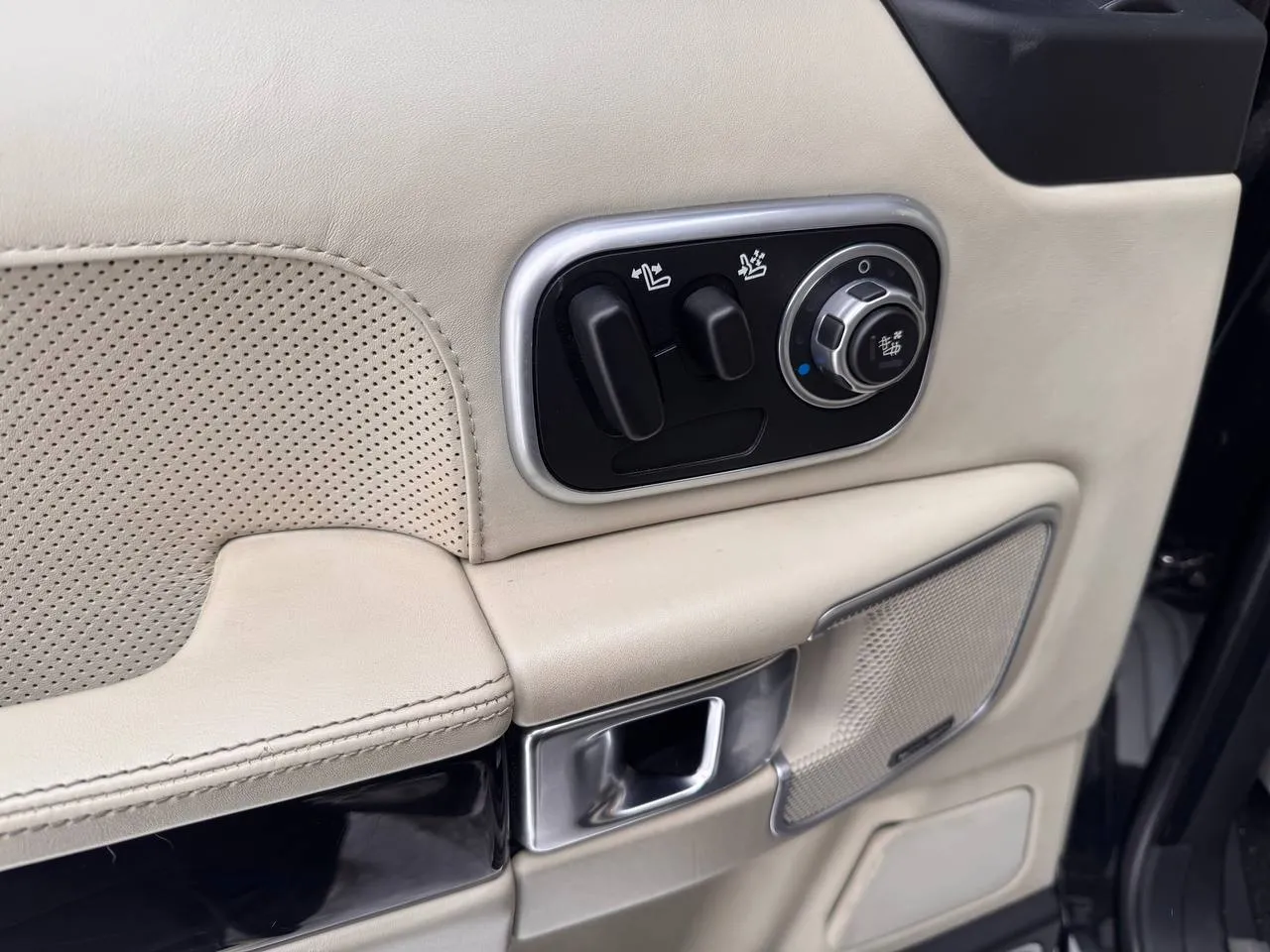 купити авто в лізинг ленд ровер Київ