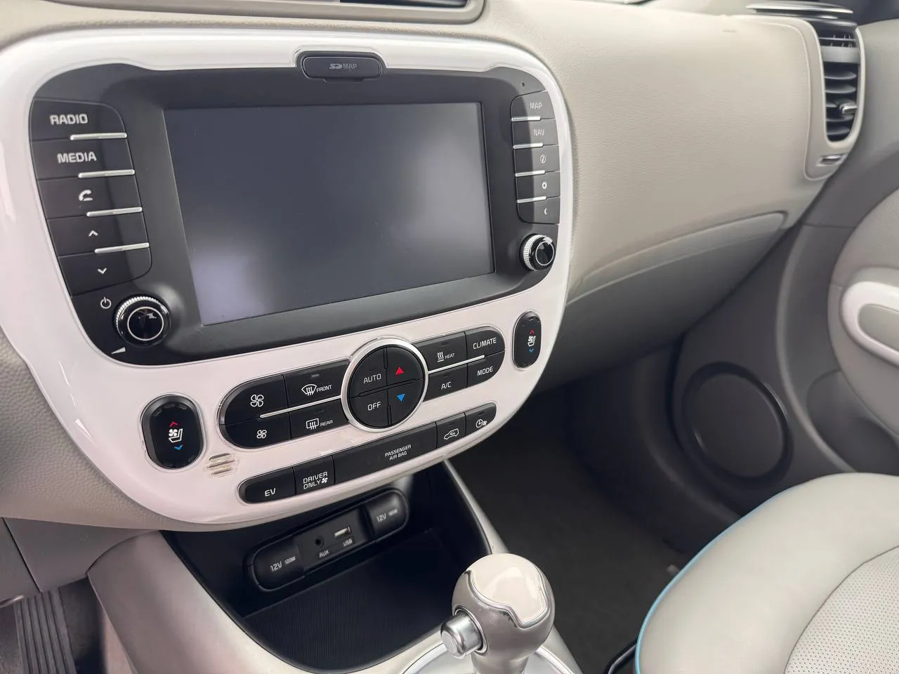 Кіа Соул купити електро автомобіль Київ