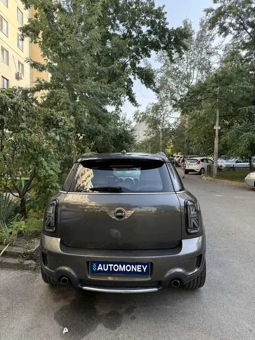 Купити авто Міні Купер Кантрімен в лізинг